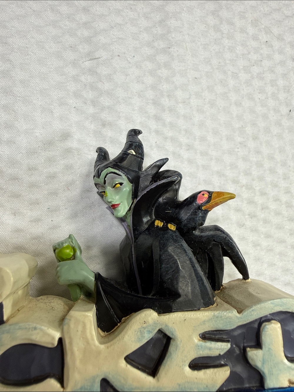 Jim Shore Maleficent Wicked Figurine - Picture 6 of 10